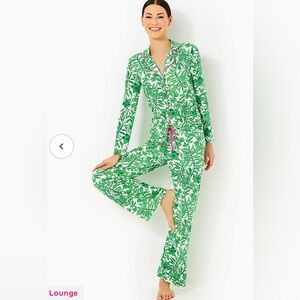 Lilly Pulitzer Pajama Set“Fiddle Leaf Green Lil Escape Plan”Size Lg *New in Bag*